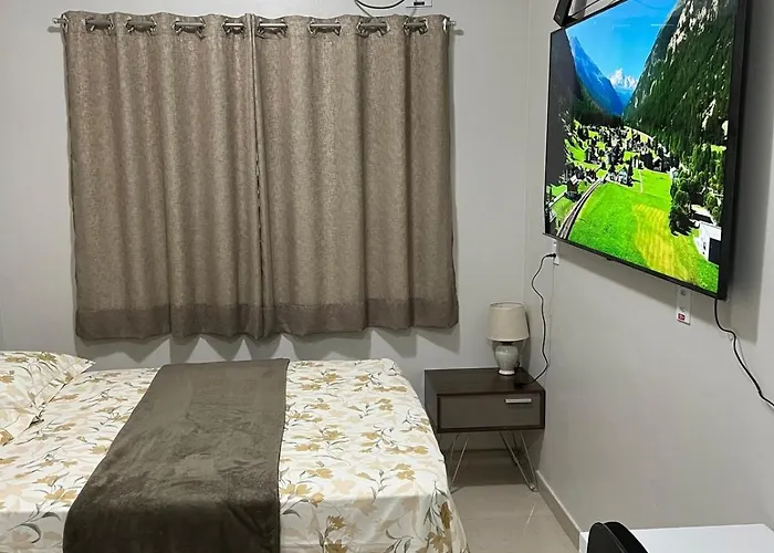 Casa com suite bem localizada