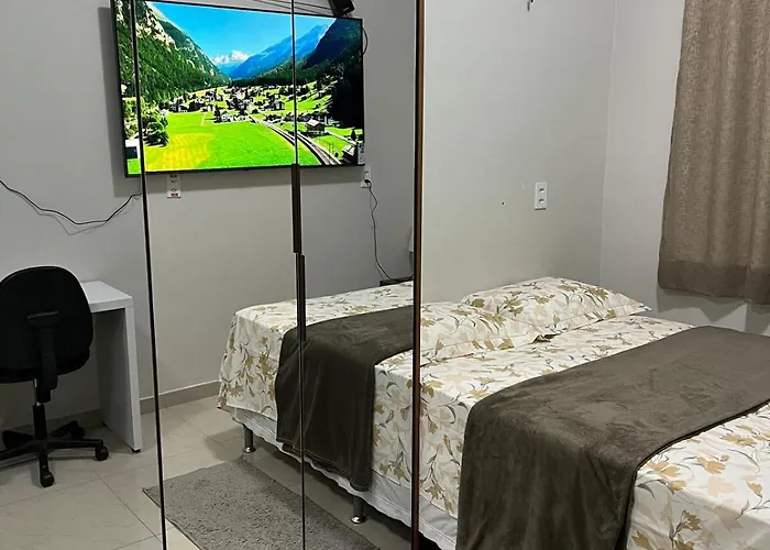 Casa com suite bem localizada