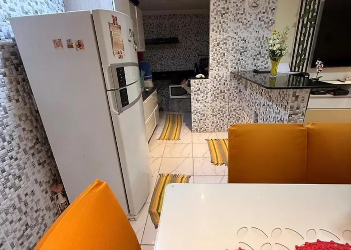 Casa inteira perto do Centro ate 6 hospedes ar e Wifi 600MB